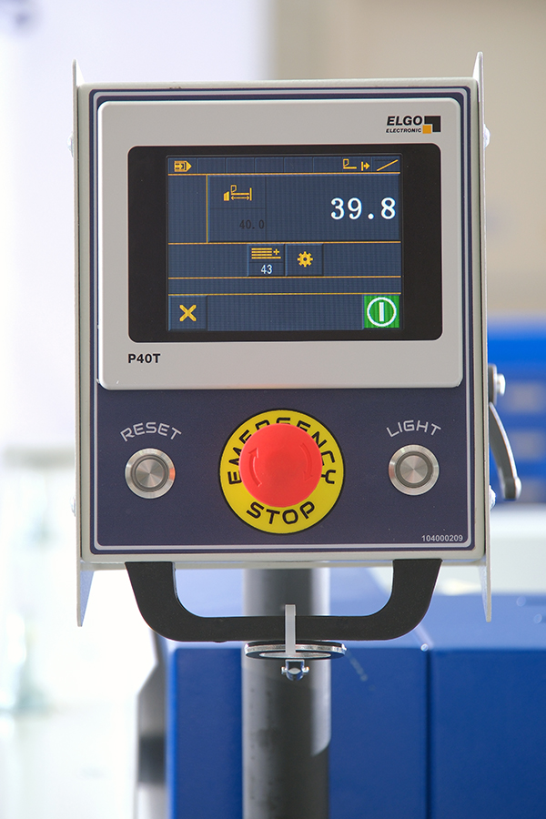 Easy programmable numerical control system